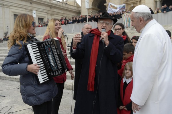 Trio Tregenerazionale Da Papa Francesco